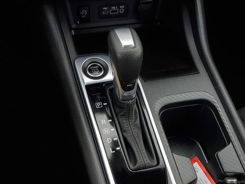 Used 2025 Nissan Sentra SV image 28