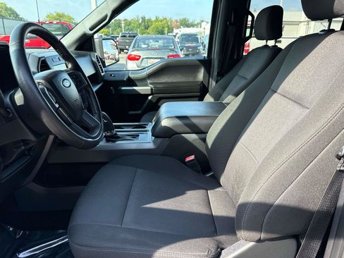 Used 2018 Ford F150 XLT w/ Equipment Group 302A Luxury AWD/4WD image 19
