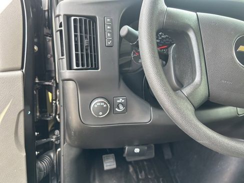 New 2025 Chevrolet Express 2500 image 17
