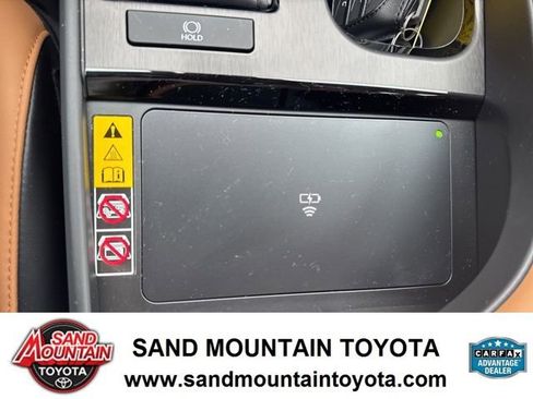 Used 2025 Lexus ES 350 w/ Premium Package image 19