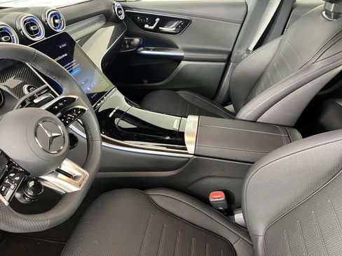 New 2025 Mercedes-Benz GLC 43 AMG 4MATIC Coupe image 4