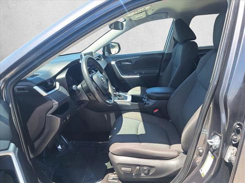 Used 2024 Toyota RAV4 XLE AWD/4WD image 10