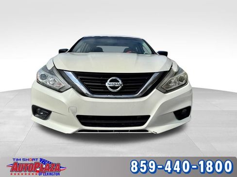 Used 2018 Nissan Altima 2.5 SR w/ SR Midnight Edition FWD image 7