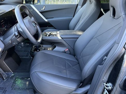 Used 2026 BMW iX xDrive45 w/ Climate Comfort Package image 20