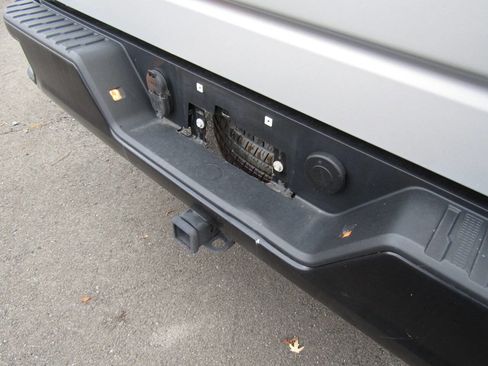 Used 2022 Chevrolet Silverado 1500 W/T w/ WT Value Package image 37