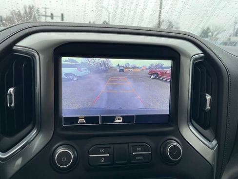 Certified 2021 Chevrolet Silverado 1500 LT Trail Boss w/ Convenience Package II image 17