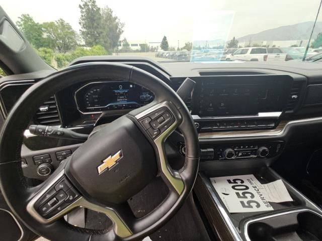 Used 2024 Chevrolet Silverado 3500 LT w/ Convenience Package AWD/4WD image 8