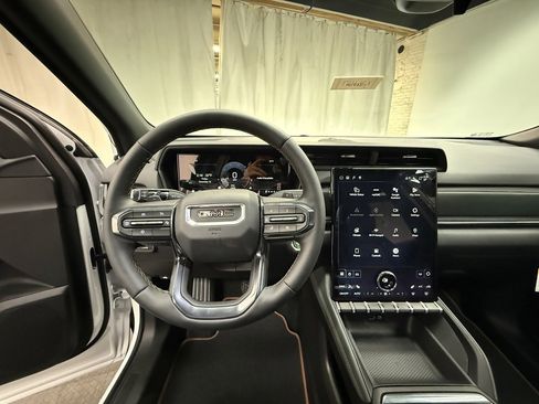 New 2026 GMC Terrain AT4 w/ LPO, Black Badging Package image 27