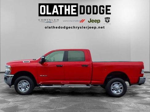 Certified 2024 RAM 2500 Big Horn w/ Bed Utility Group AWD/4WD image 19