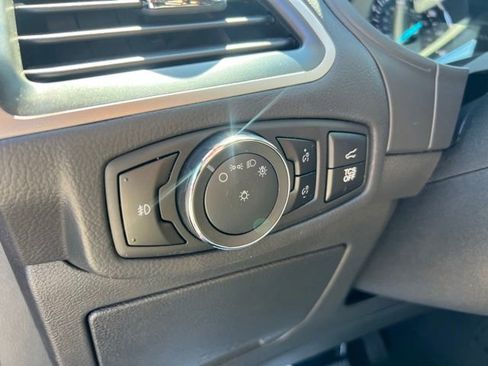 Used 2024 Ford Edge SEL w/ Convenience Package AWD/4WD image 7