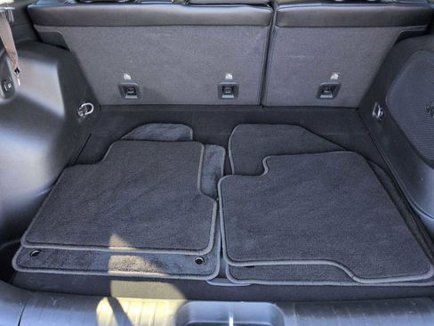 Used 2022 Jeep Cherokee Latitude Lux w/ Sun & Sound Group image 36