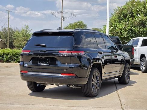 Certified 2026 Jeep Grand Cherokee Limited AWD/4WD image 7