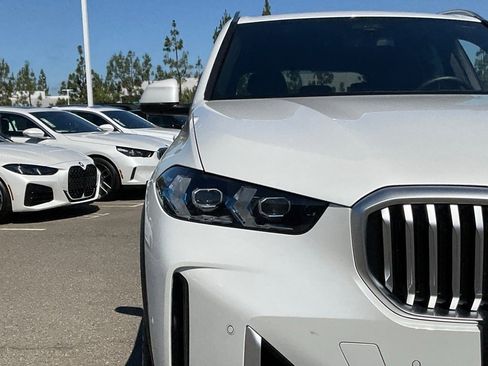 Used 2025 BMW X5 sDrive40i image 12