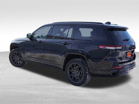 Certified 2024 Jeep Grand Cherokee L Summit w/ High Altitude Package image 9