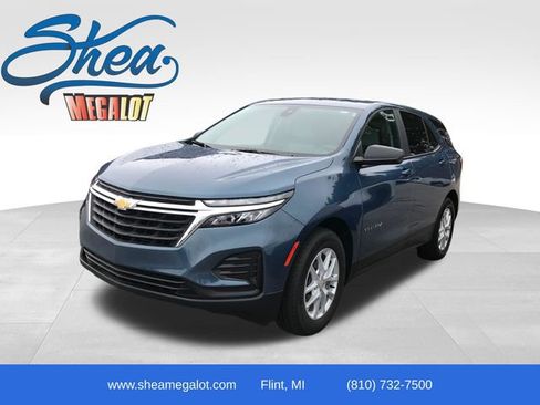 Used 2024 Chevrolet Equinox LS w/ LS Convenience Package image 1