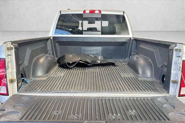 Used 2019 RAM 1500 Classic SLT AWD/4WD image 22