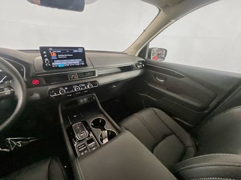 Certified 2025 Honda Pilot EX-L image 19