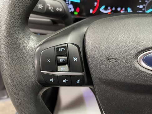 Used 2022 Ford Escape SE image 17