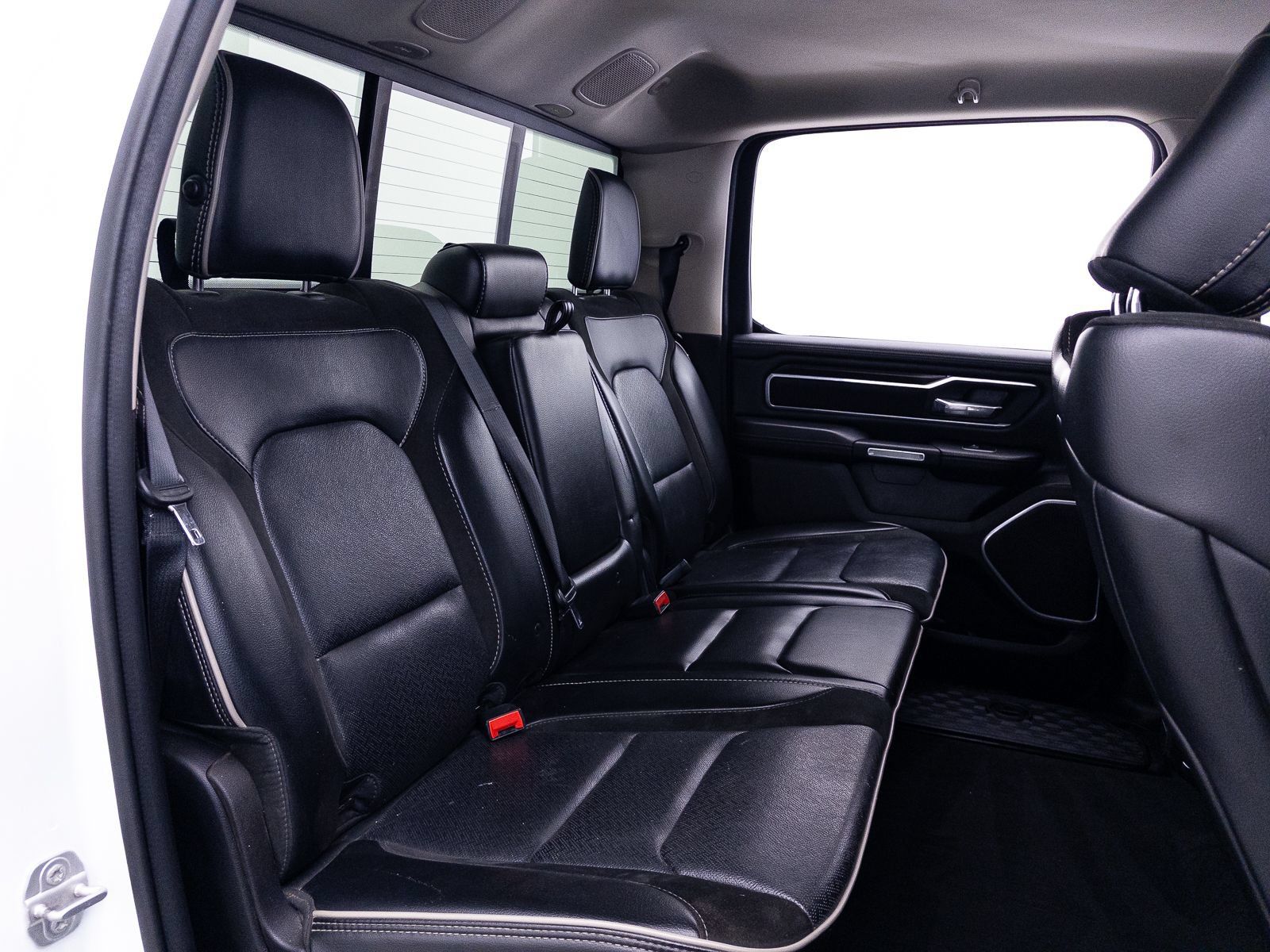 Used 2022 RAM 1500 Laramie RWD image 38