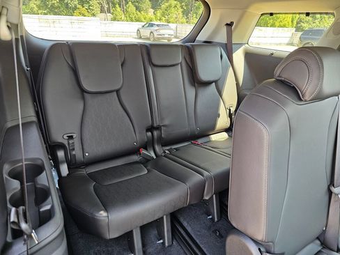 New 2027 Kia Carnival SX w/ Dark Edition Package FWD image 31