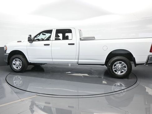 Used 2024 RAM 3500 Tradesman w/ Chrome Appearance Group image 3