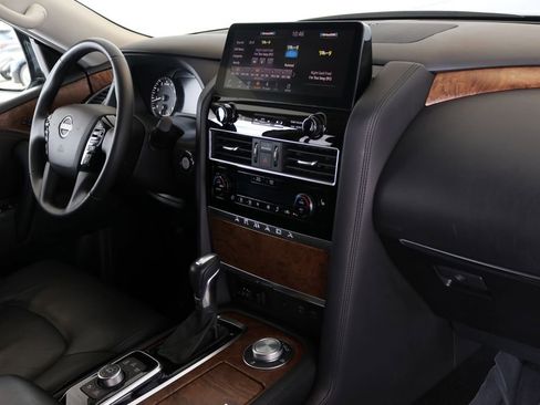 Used 2024 Nissan Armada SL image 43