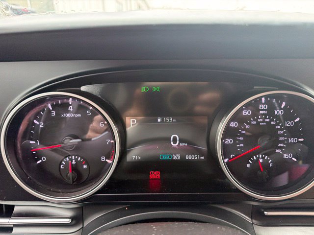Used 2022 Kia Carnival LX FWD image 11