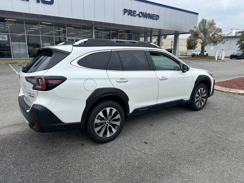 Used 2025 Subaru Outback Touring image 3