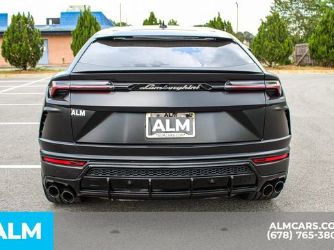 Used 2020 Lamborghini Urus AWD/4WD image 11