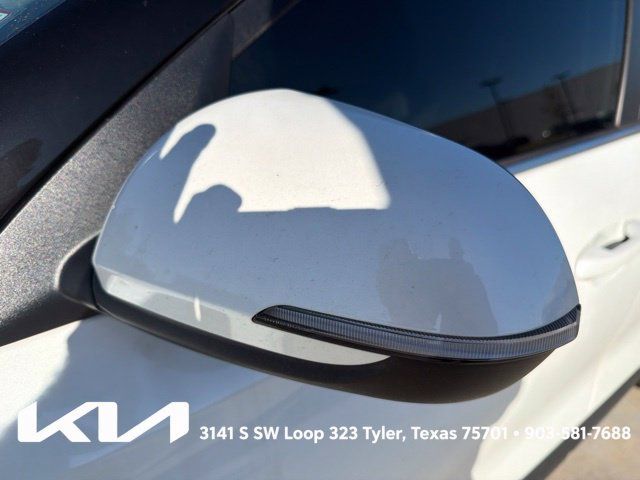 Certified 2021 Kia Seltos EX AWD/4WD image 5
