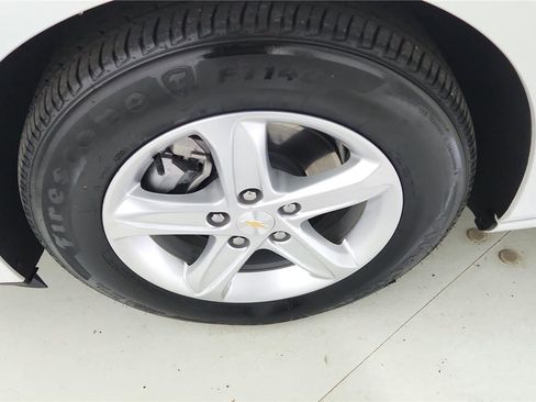 Used 2024 Chevrolet Malibu LS w/ Driver Confidence Package image 43