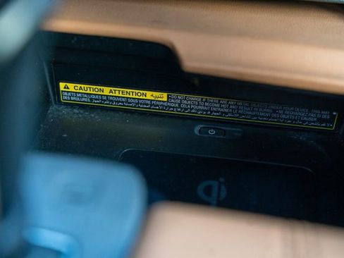 Used 2020 Toyota Avalon Limited image 33