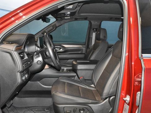 Used 2023 Chevrolet Tahoe High Country w/ Premium Package 2 AWD/4WD image 6
