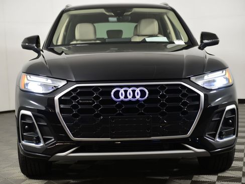 Certified 2024 Audi Q5 2.0T Premium w/ Convenience Package image 5