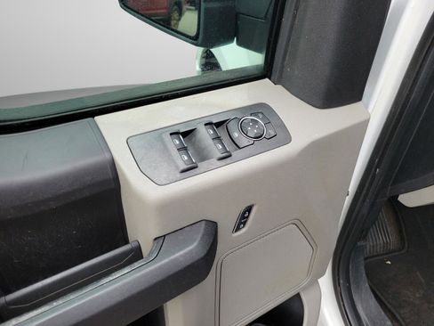 Certified 2018 Ford F150 XL w/ Equipment Group 101A Mid image 6