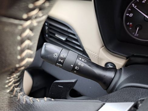 Certified 2024 Subaru Outback Premium w/ Popular Package #1A image 21