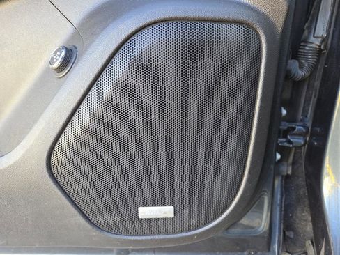 Used 2020 GMC Acadia SLT image 9