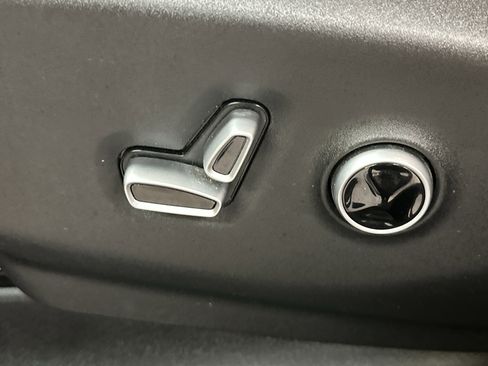 Used 2022 Chrysler Pacifica Pinnacle image 26