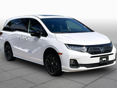 Used 2025 Honda Odyssey Sport-L image 3