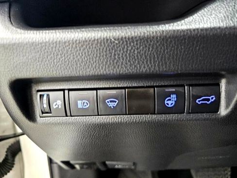 Used 2022 Toyota RAV4 XLE w/ Convenience Package image 14