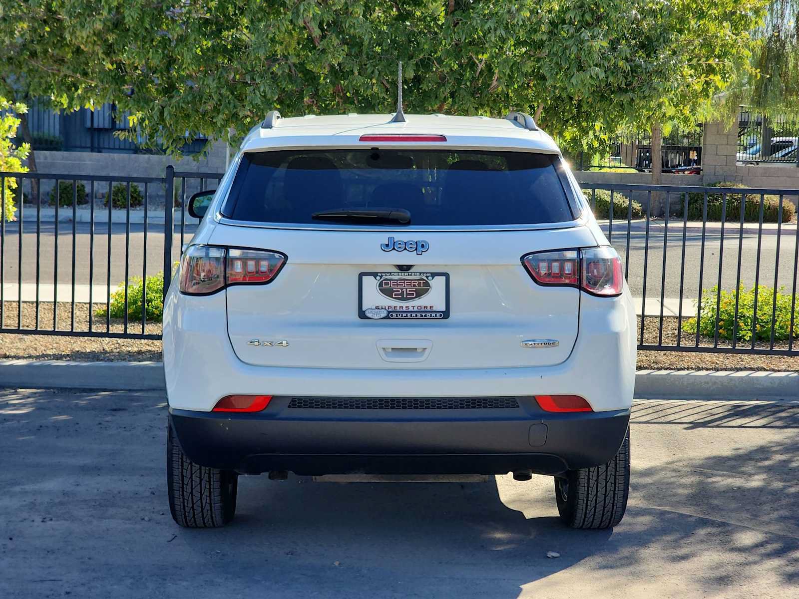 Used 2024 Jeep Compass Latitude AWD/4WD image 7