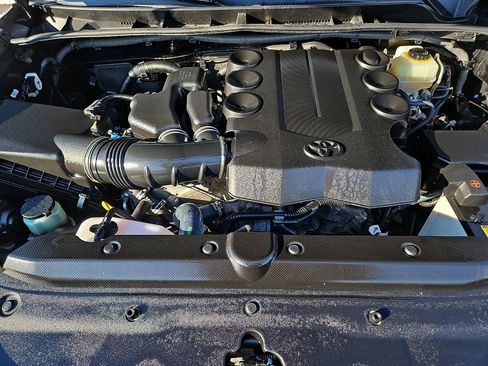 Used 2017 Toyota 4Runner Limited image 27