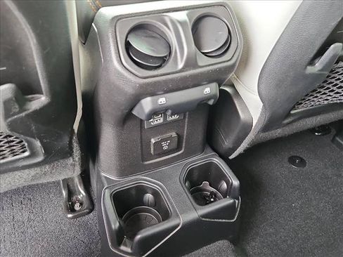 Used 2021 Jeep Gladiator Mojave AWD/4WD image 25