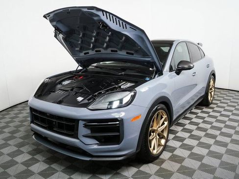 Certified 2024 Porsche Cayenne Turbo GT AWD/4WD image 34