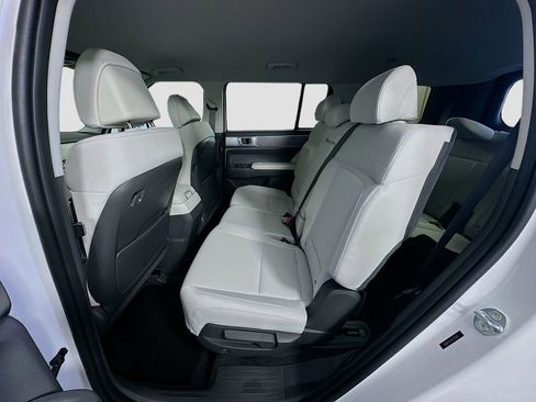 New 2026 Hyundai Santa Fe SE image 16