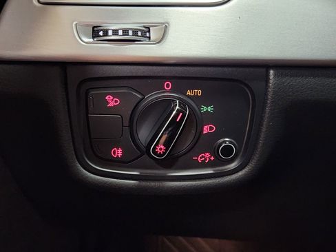 Used 2014 Audi A8 L 4.0T w/ Premium Package image 41