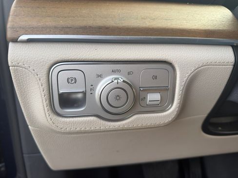 Used 2020 Mercedes-Benz GLE 350 4MATIC image 15