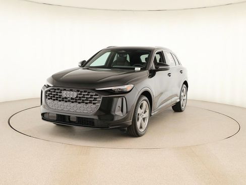 New 2025 Audi Q5 Prestige image 12