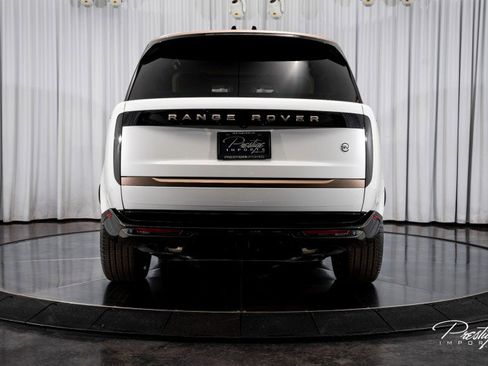 Used 2023 Land Rover Range Rover SV image 10