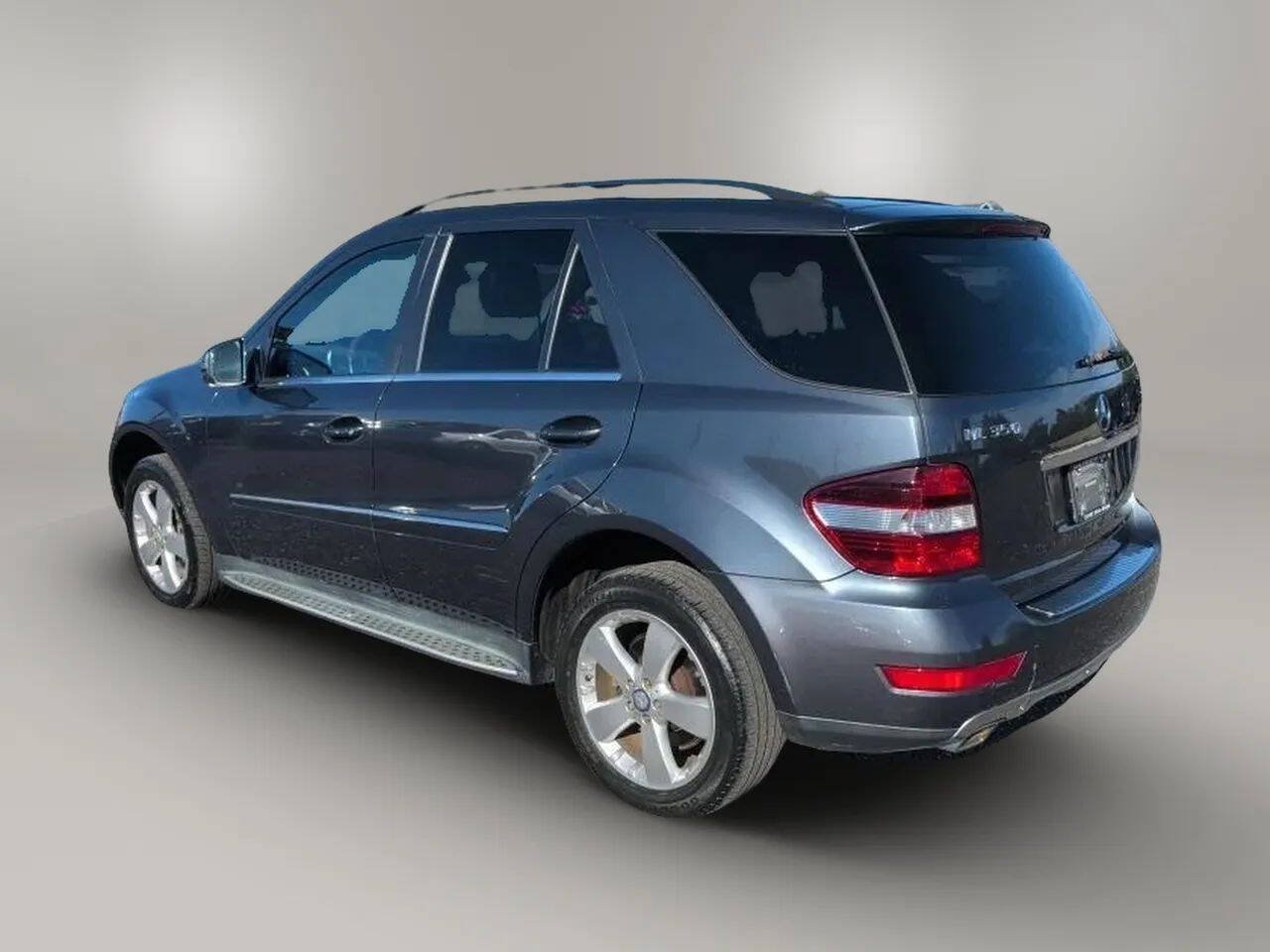 Used 2011 Mercedes-Benz ML 350 4MATIC image 5